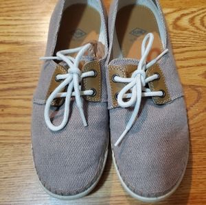 PLD BACLARA TAUPE CASUAL SNEAKER SZ 9